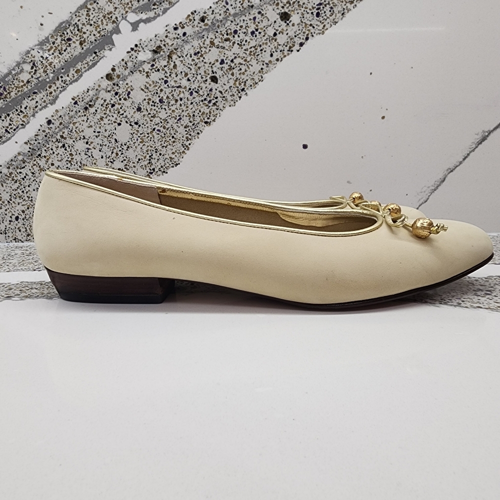 Vintage 80s/90s Ferragamo Ivory Nappa Evening Flats Size 8.5 - Picture 6 of 16